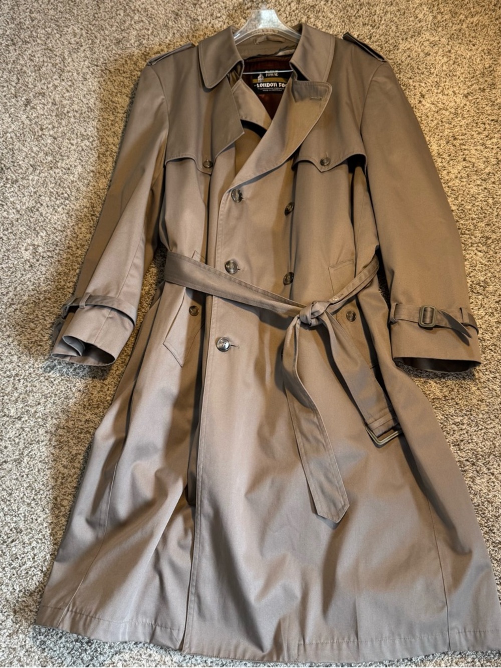 London Fog Men's Classic Tan Trench Coat - 46 Reg